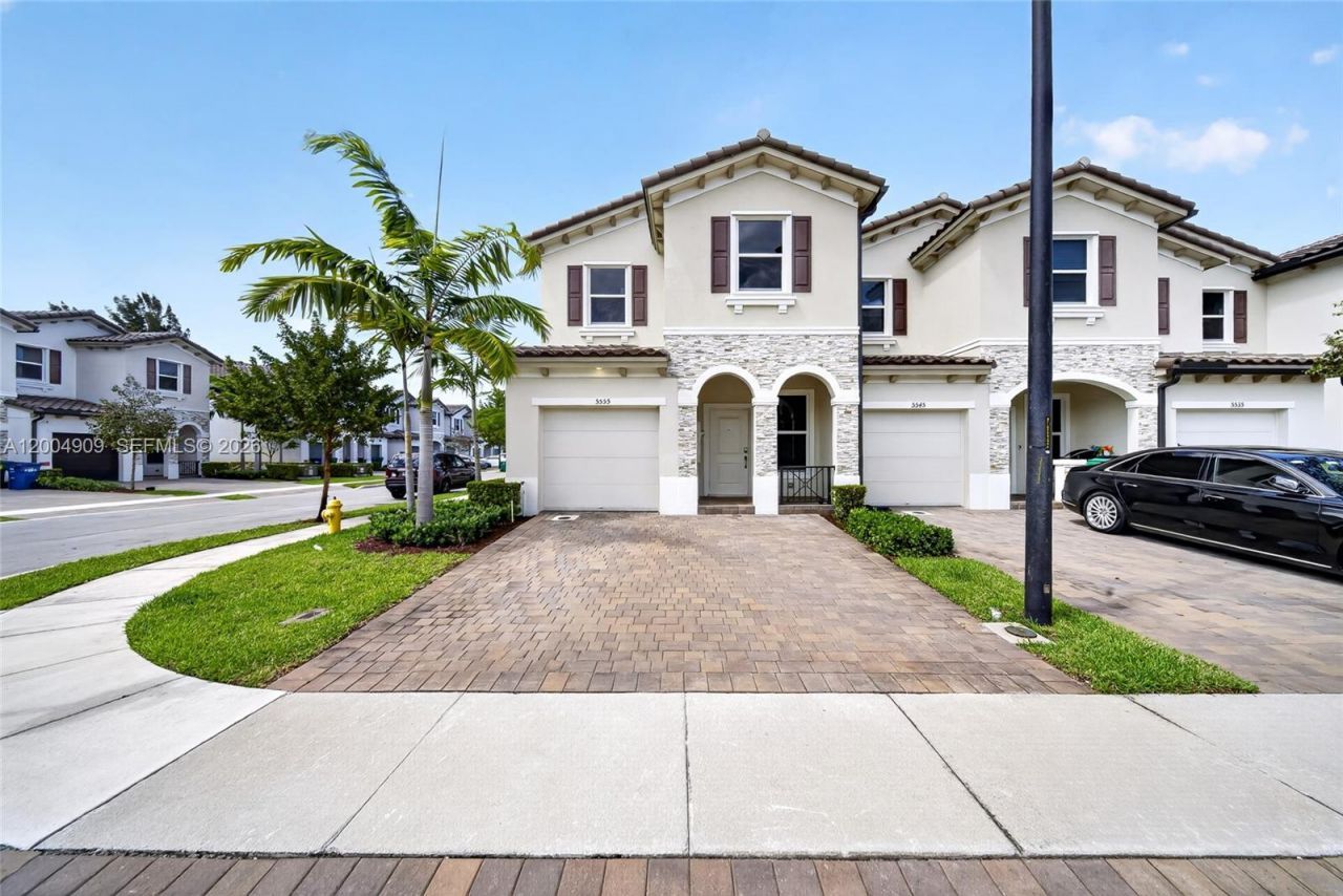 5555 NW 27th St, Lauderhill, FL 33312 Main Photo