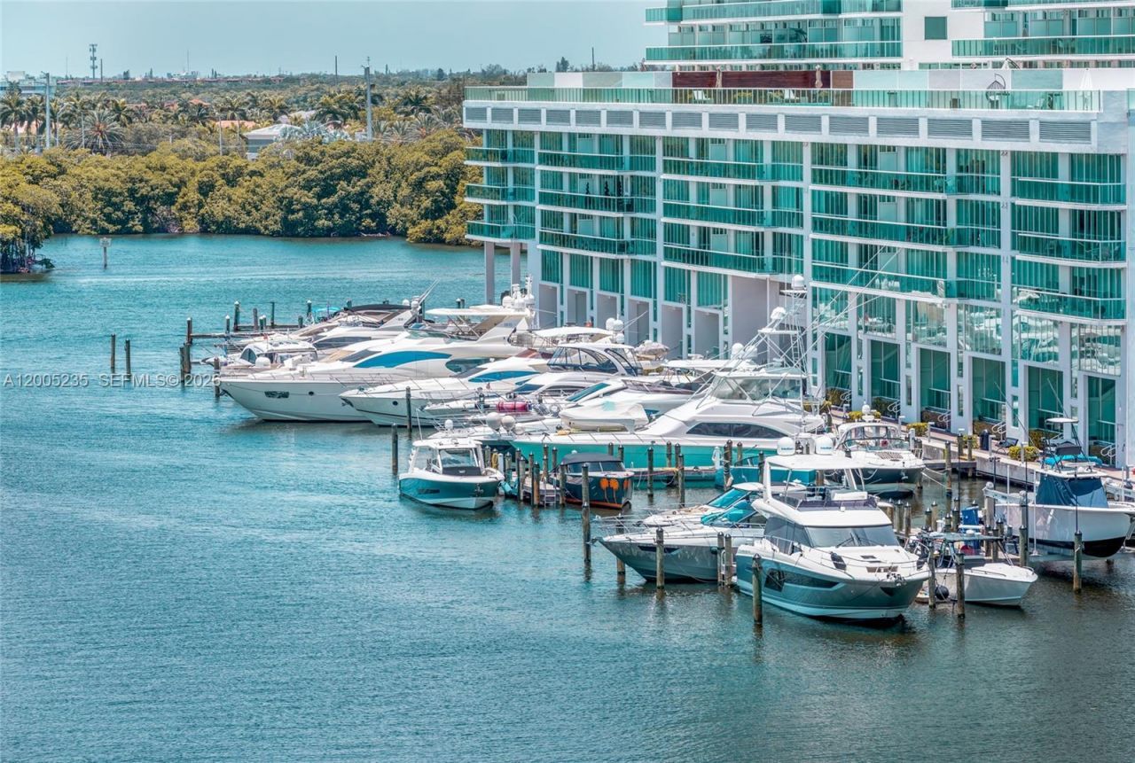 16500 Collins Ave , Unit 655, Sunny Isles Beach, FL 33160 Photo