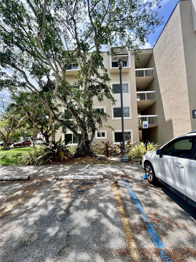 7740 Camino Real , Unit G404, Miami, FL 33143 Photo