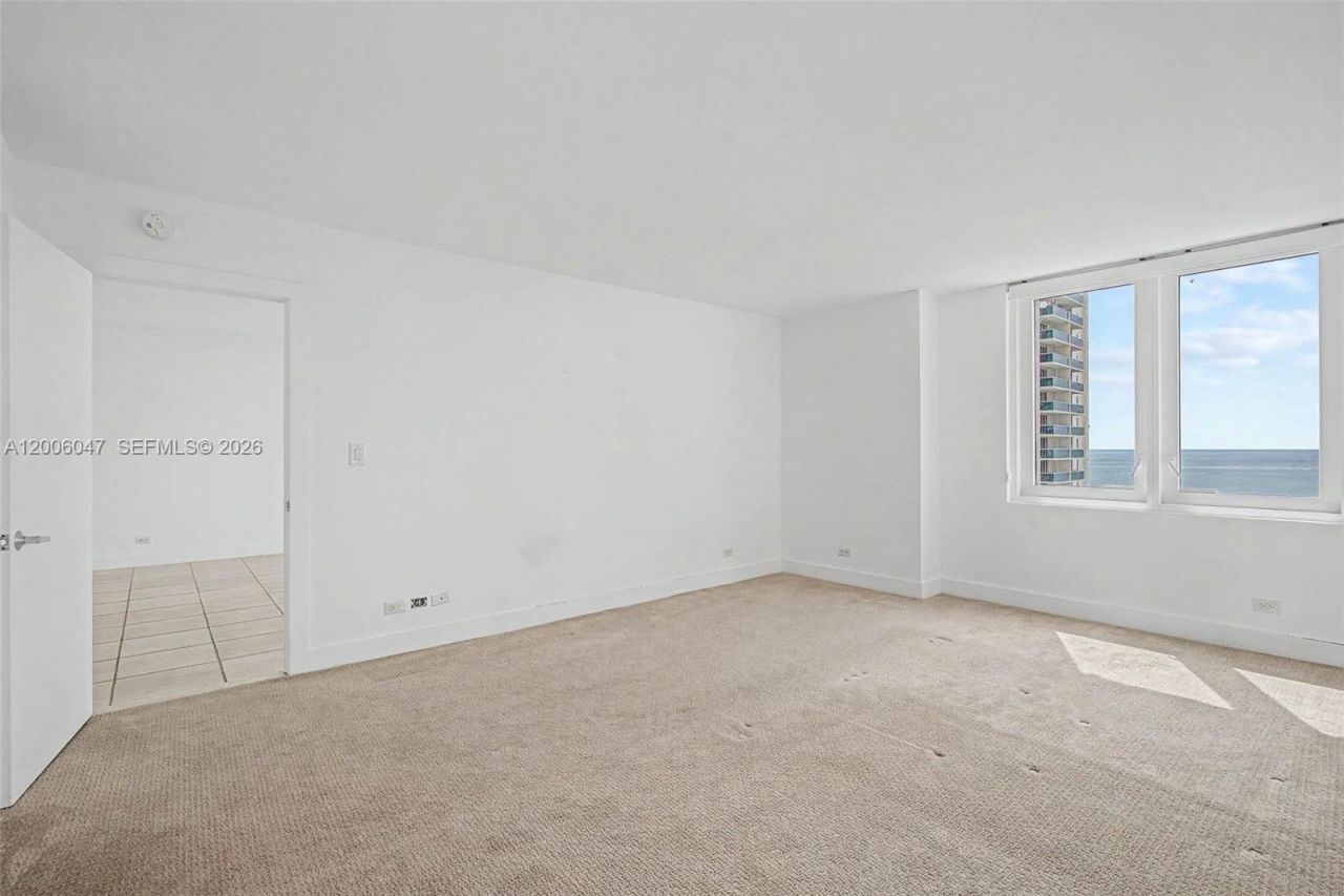 2301 Collins Ave, Unit 840, Miami Beach, FL 33139 Photo