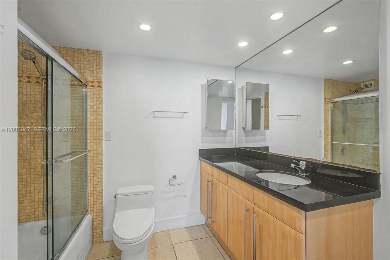 2301 Collins Ave, Unit 840, Miami Beach, FL 33139 Photo