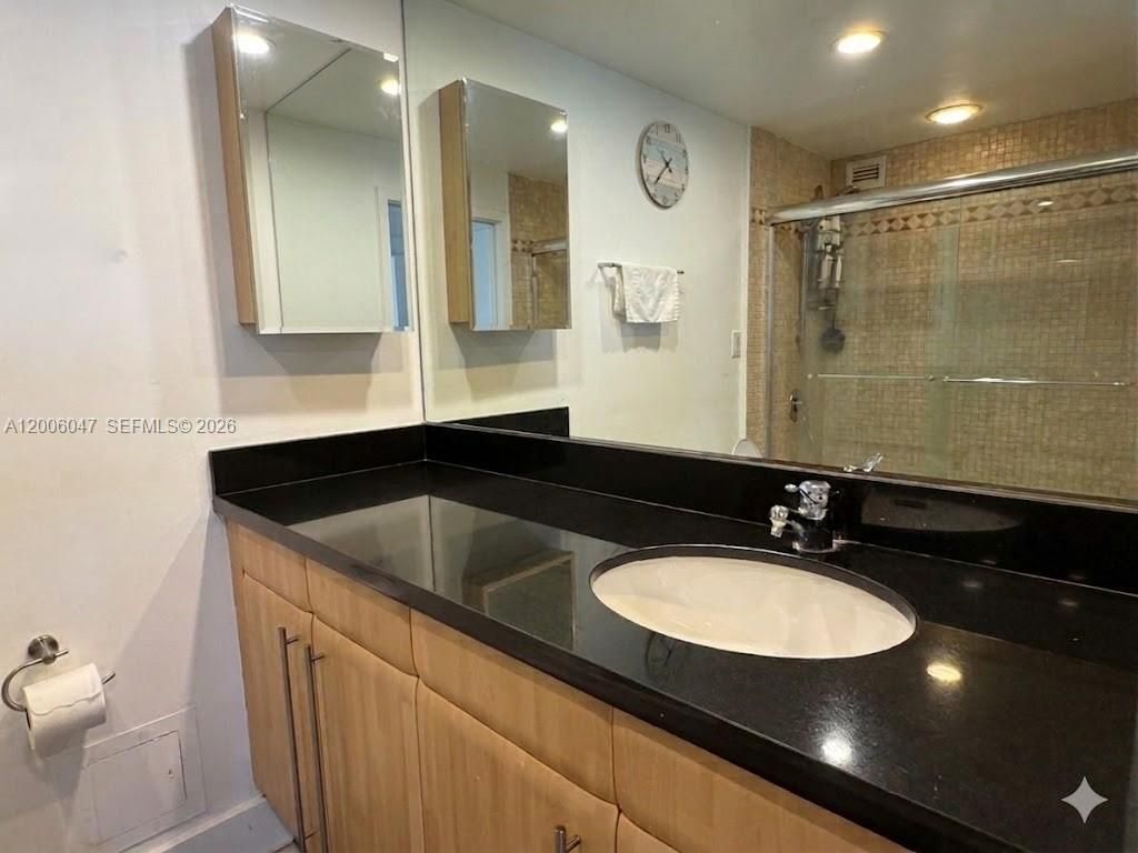 2301 Collins Ave , Unit 840, Miami Beach, FL 33139 Photo