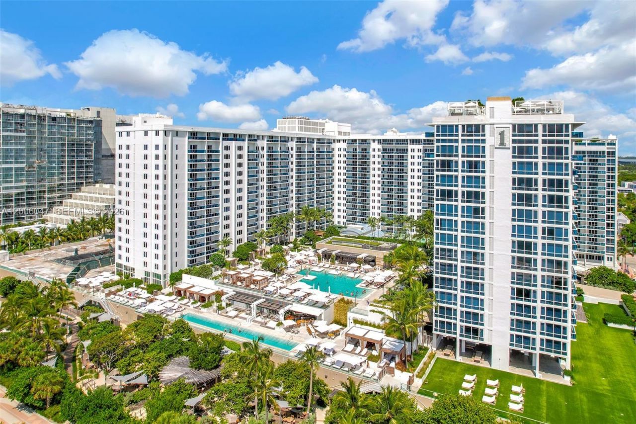 2301 Collins Ave , Unit 840, Miami Beach, FL 33139 Photo