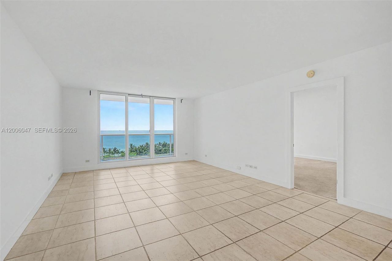 2301 Collins Ave, Unit 840, Miami Beach, FL 33139 Photo