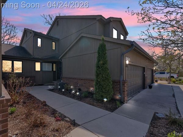 9859 Hawthorne Glen Drive, Grosse Ile Twp, MI 48138