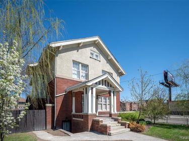 22 Edison Street, Detroit, MI 48202