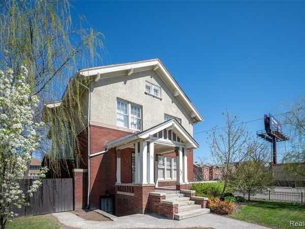 22 Edison Street, Detroit, MI 48202