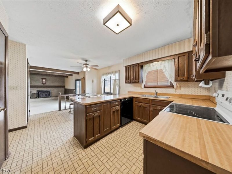 17773 Blazing Star Drive, Strongsville, OH 44136 Photo 12