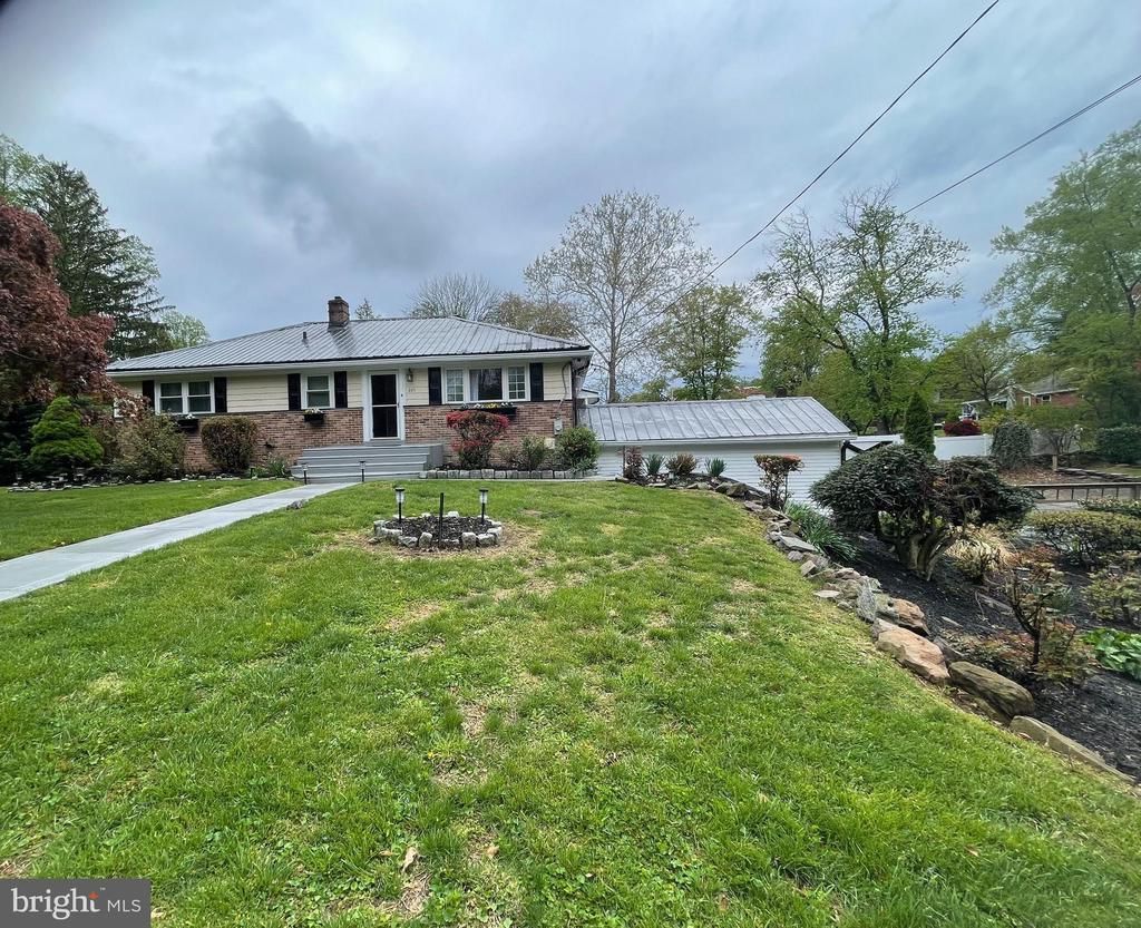 225 Chestnut Street , Newtown Square, PA 19073 Main Photo