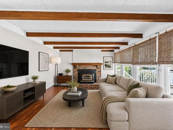 225 CHESTNUT STREET, NEWTOWN SQUARE, PA 19073