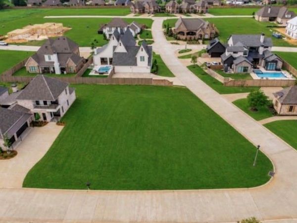 301 Nightfall Court, Bossier City, LA 71111