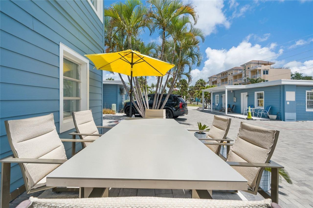 602 Poinsettia Avenue , Clearwater Beach, FL 33767 Photo