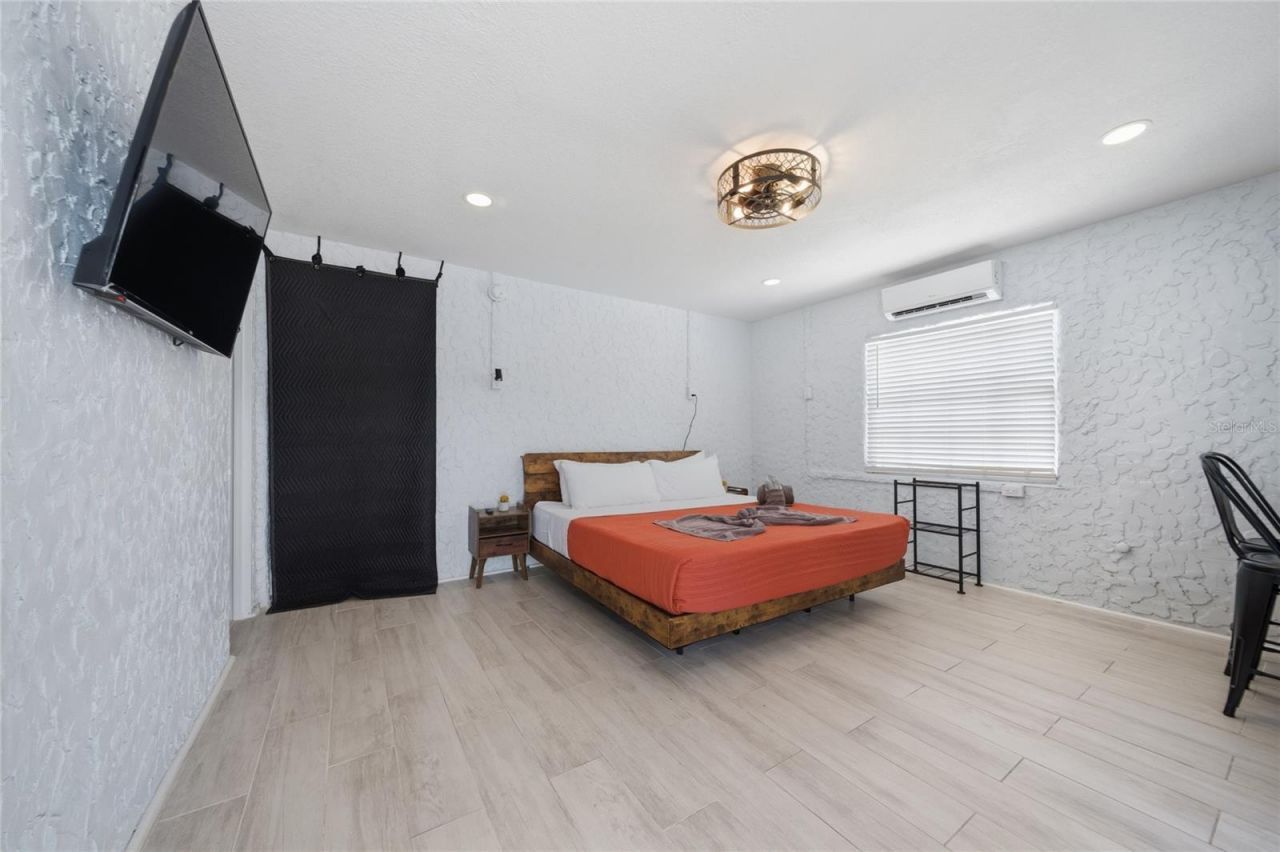 602 Poinsettia Avenue , Clearwater Beach, FL 33767 Photo
