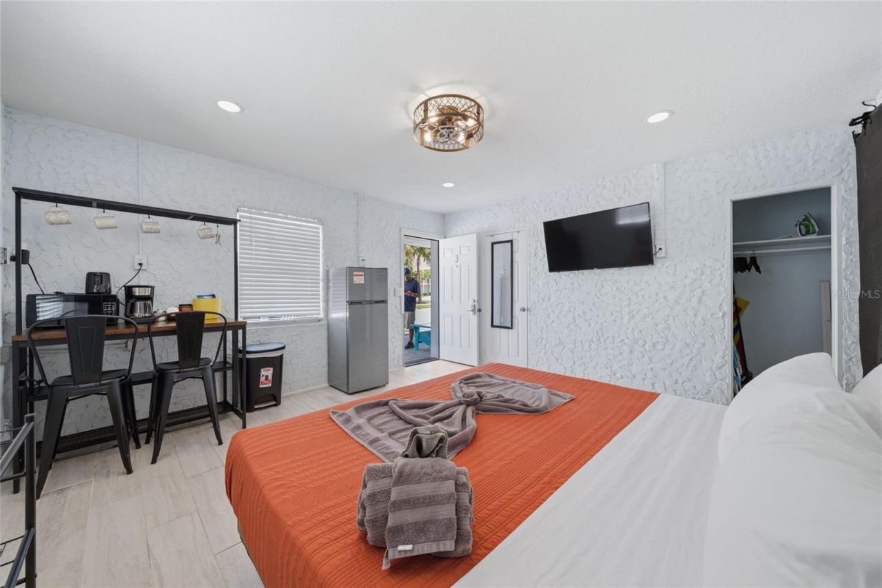 602 Poinsettia Avenue , Clearwater Beach, FL 33767 Photo