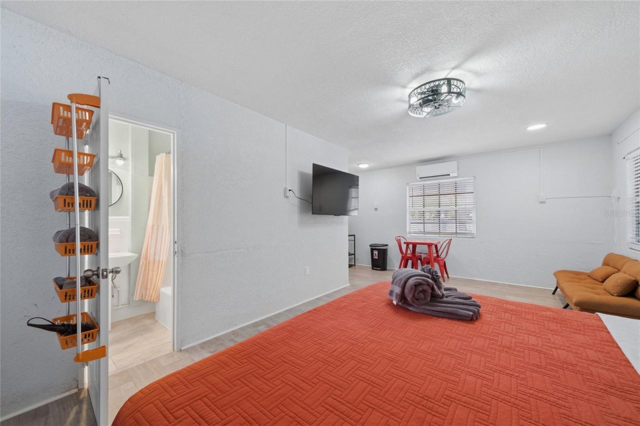 602 Poinsettia Avenue , Clearwater Beach, FL 33767 Photo