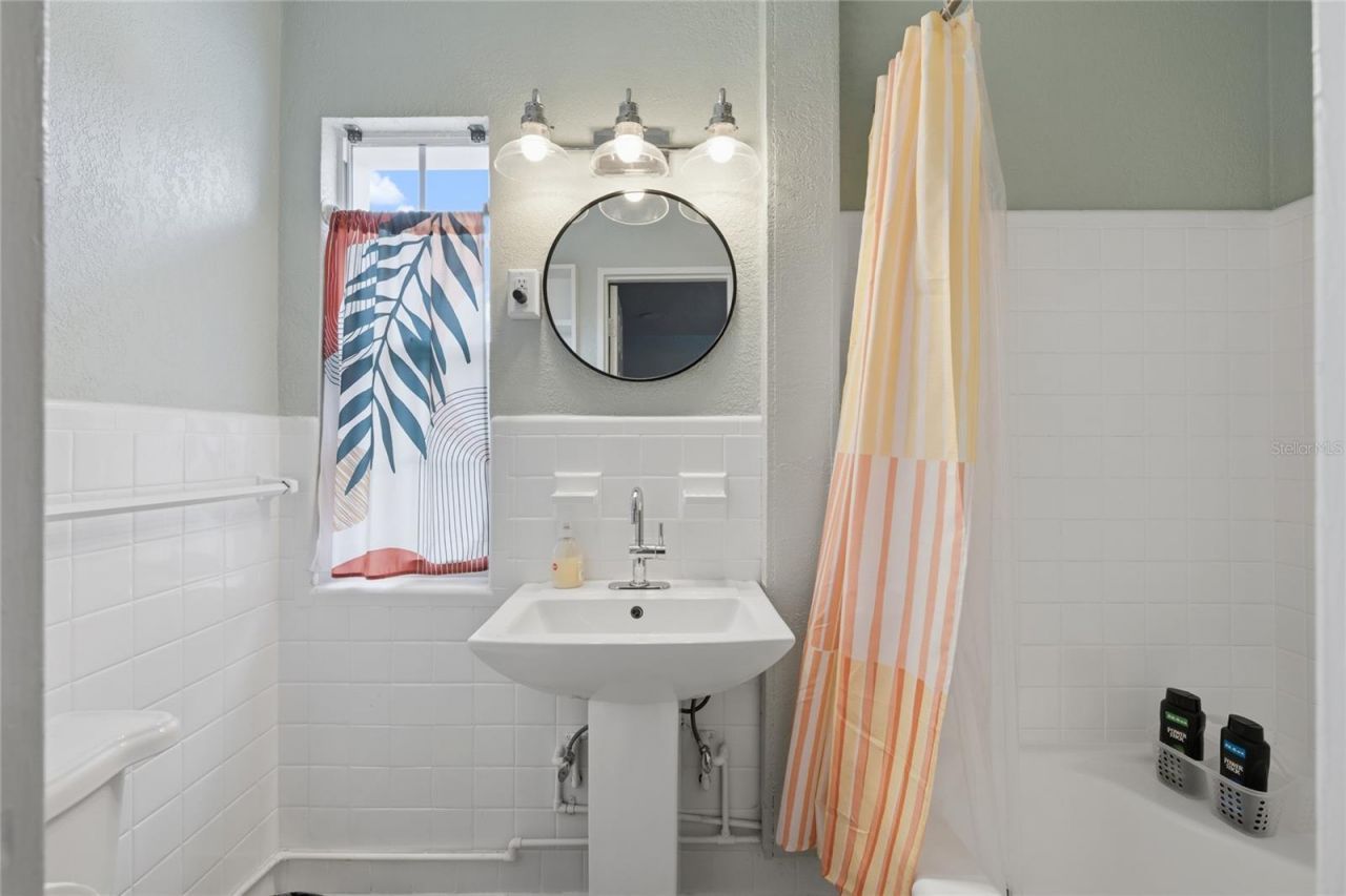 602 Poinsettia Avenue , Clearwater Beach, FL 33767 Photo