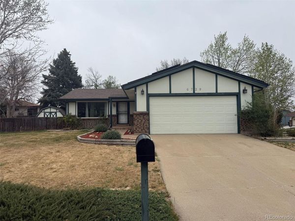 6729 W 67th Avenue , Arvada, CO 80003