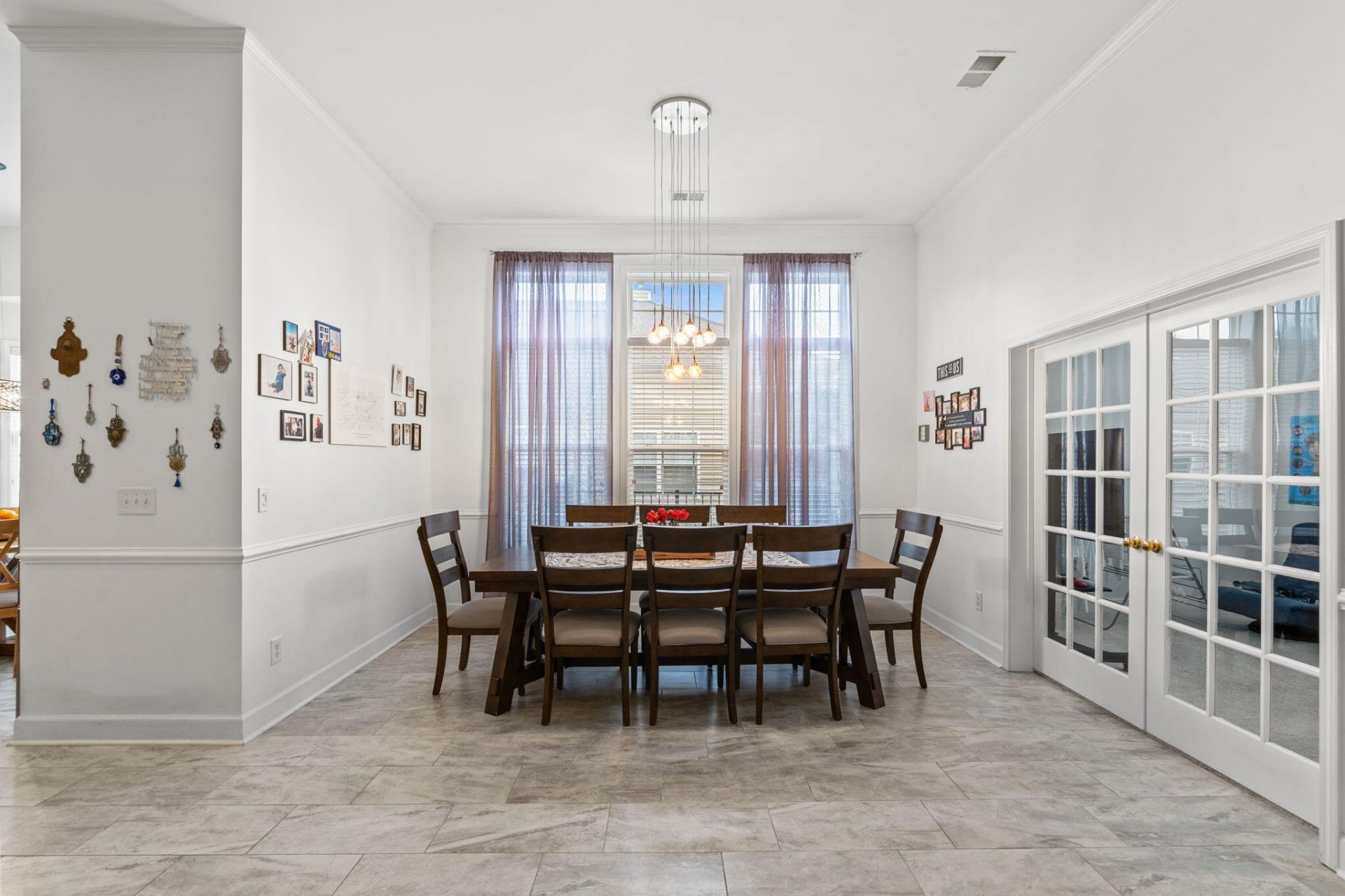 2450 Windmill Way Photo 10