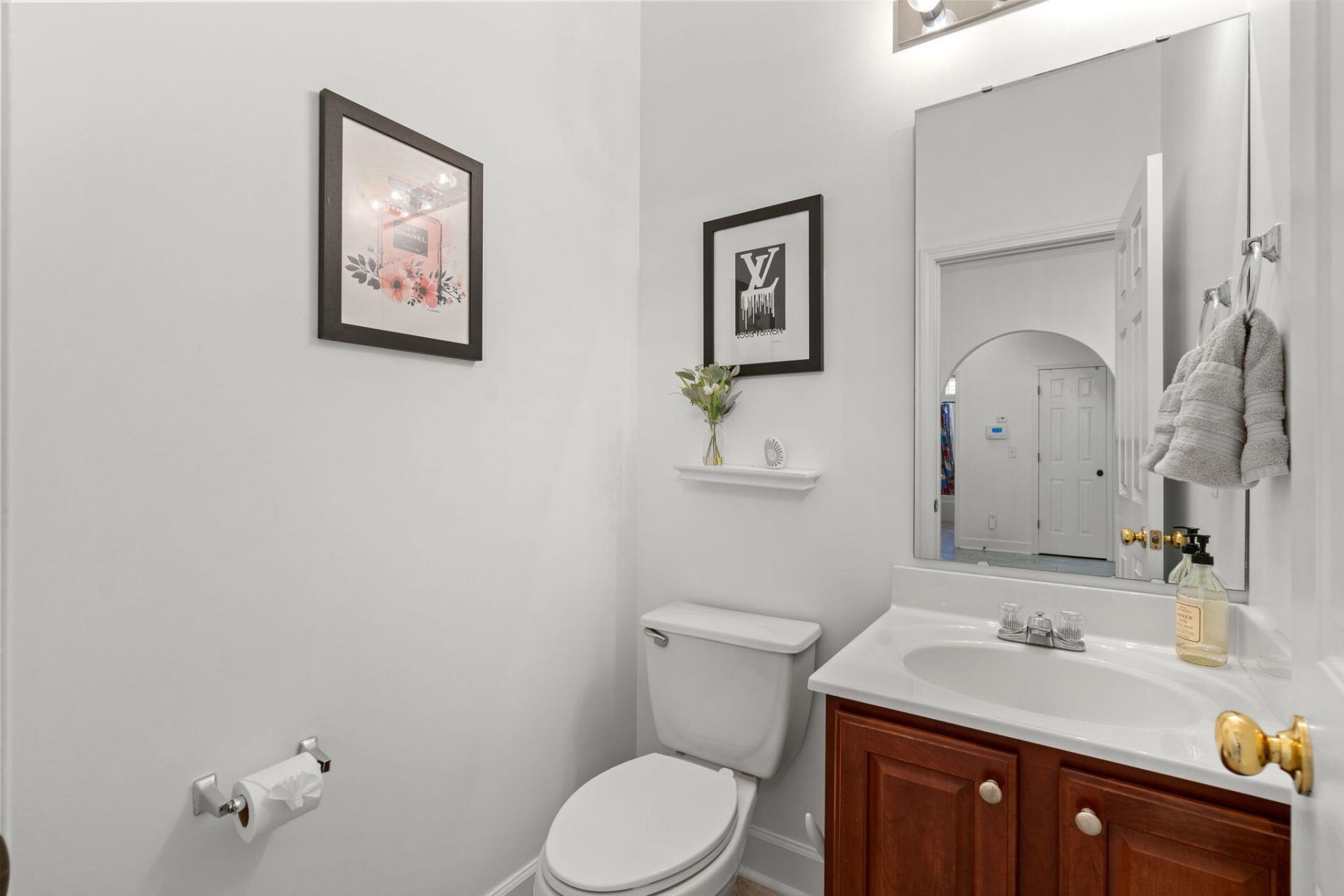 2450 Windmill Way Photo 29