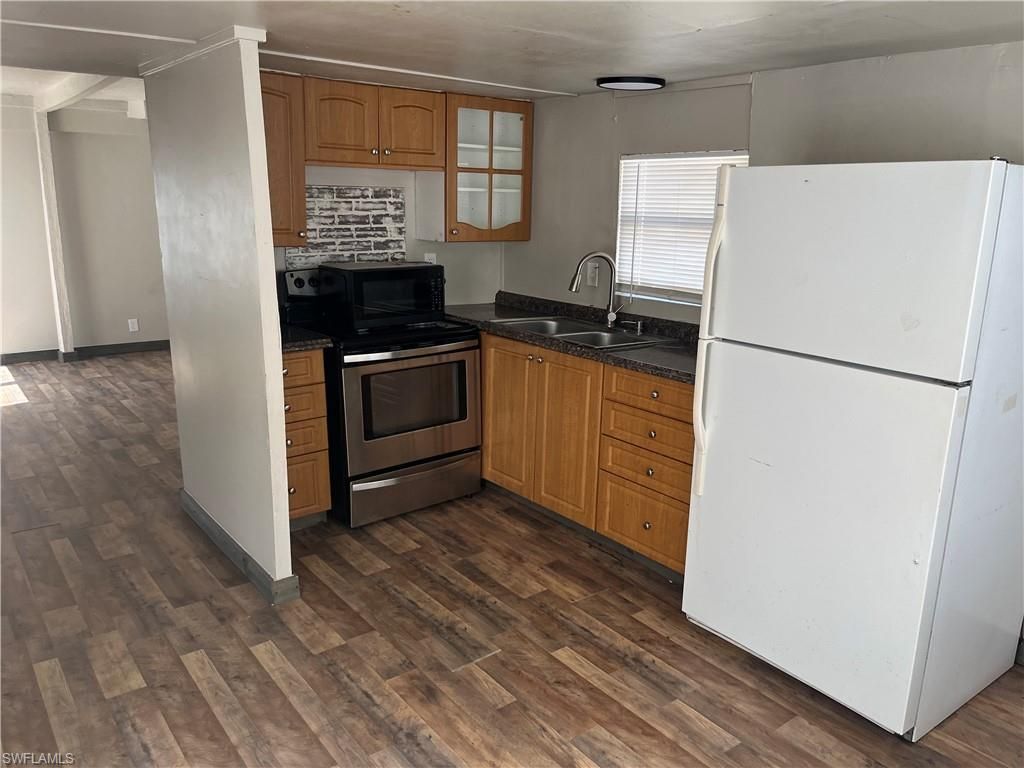 8000 Breeze Dr, North Fort Myers, FL 33917 Photo
