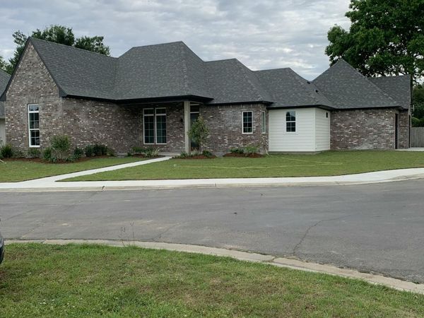 405 Sanctuary Lane, Lafayette, LA 70503