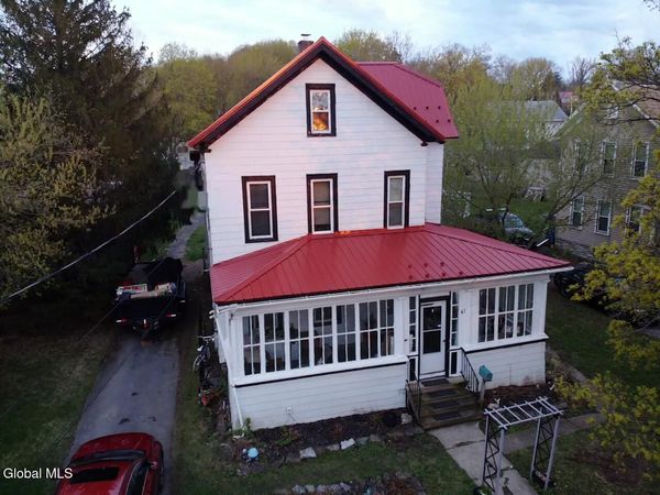 41 Barclay Street, Canajoharie, NY 13317