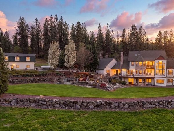 10303 N Stoneman Bluff Ln, Spokane, WA 99217
