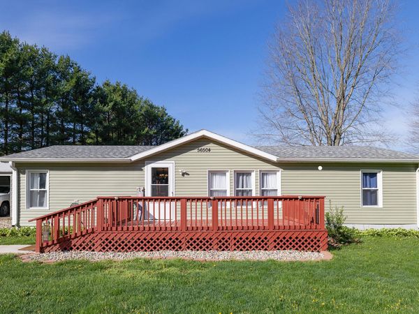 56504 Twin Lakes Road, Cassopolis, MI 49031