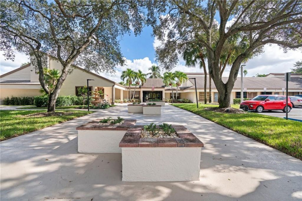 4047 NW 22nd Street, Unit 210b, Coconut Creek, FL 33066 Photo