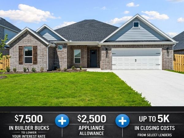 674 Primitivo Avenue , Tontitown, AR 72762