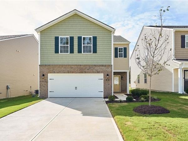 119 Beechwood Circle, Thomasville, NC 27360