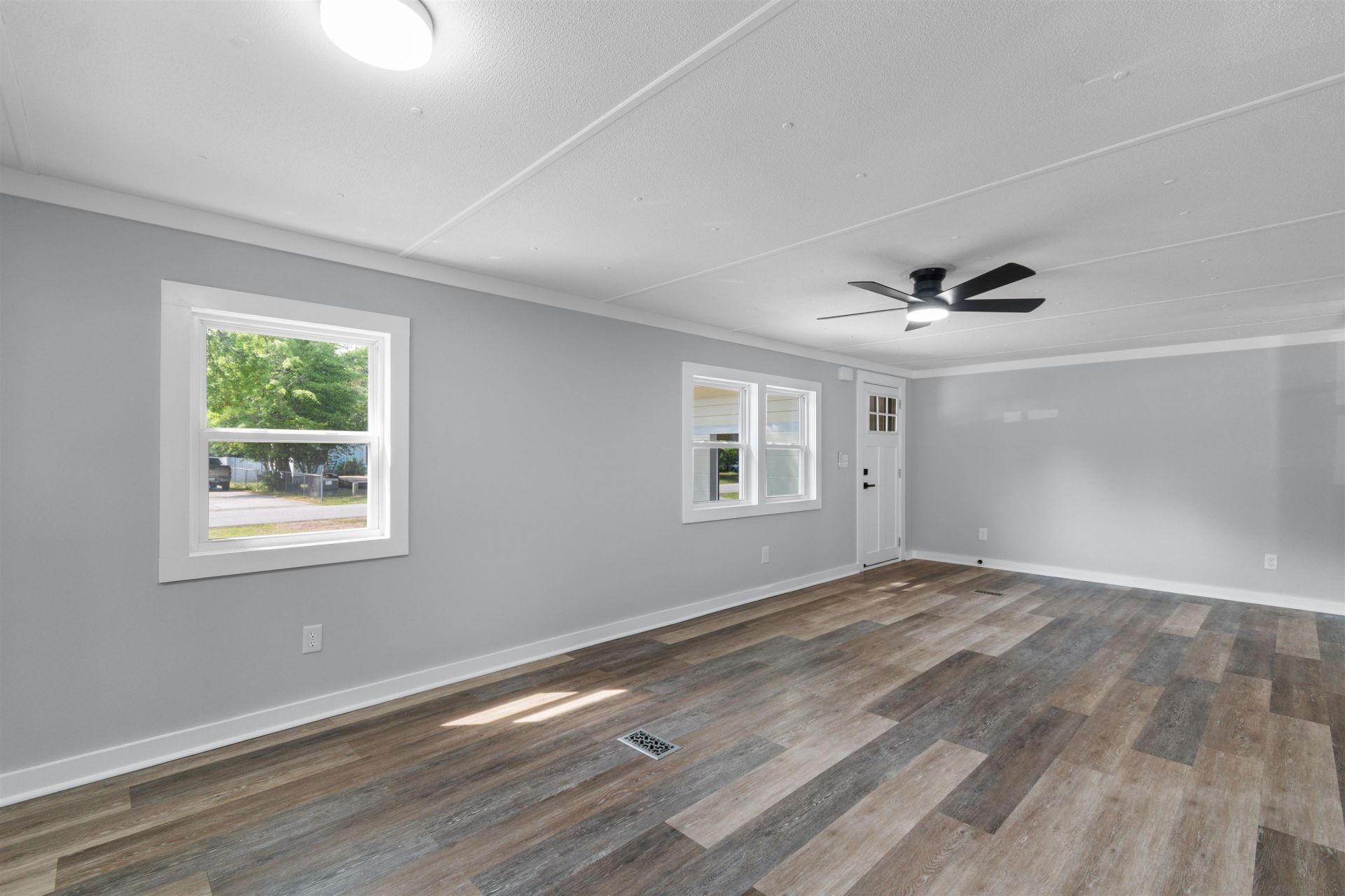 614 Lesia Ln. Photo 12