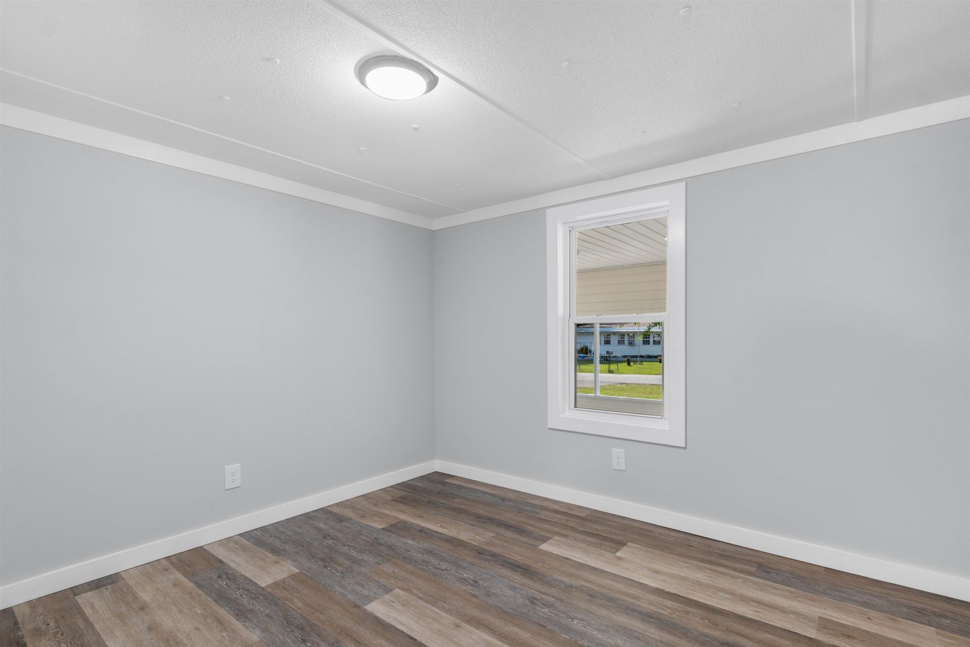 614 Lesia Ln. Photo 17