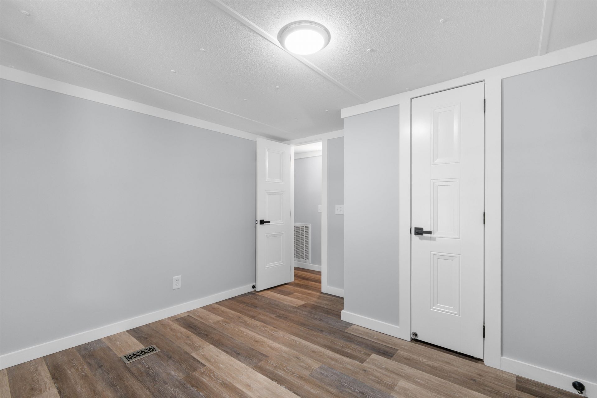 614 Lesia Ln. Photo 18