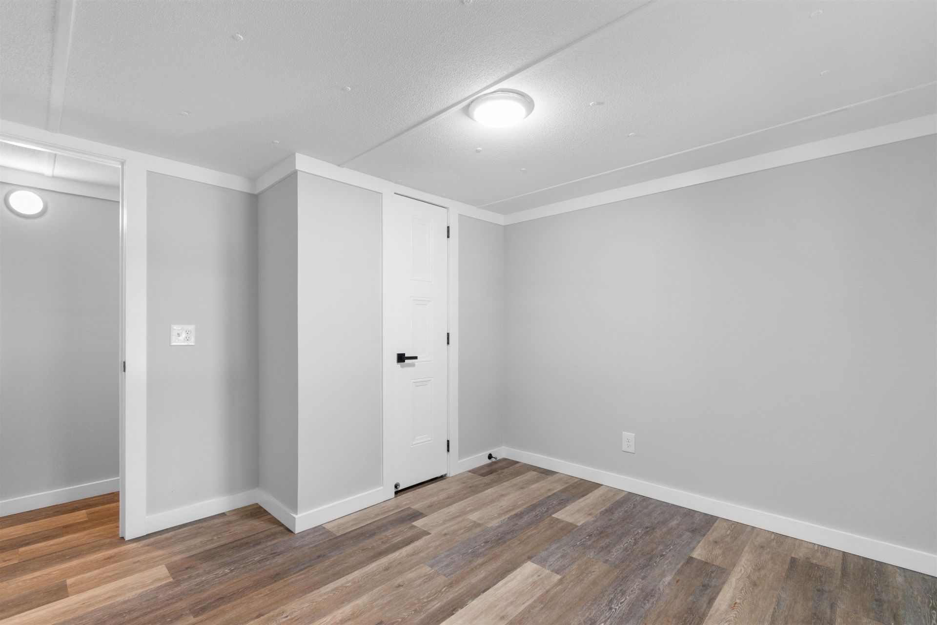614 Lesia Ln. Photo 24