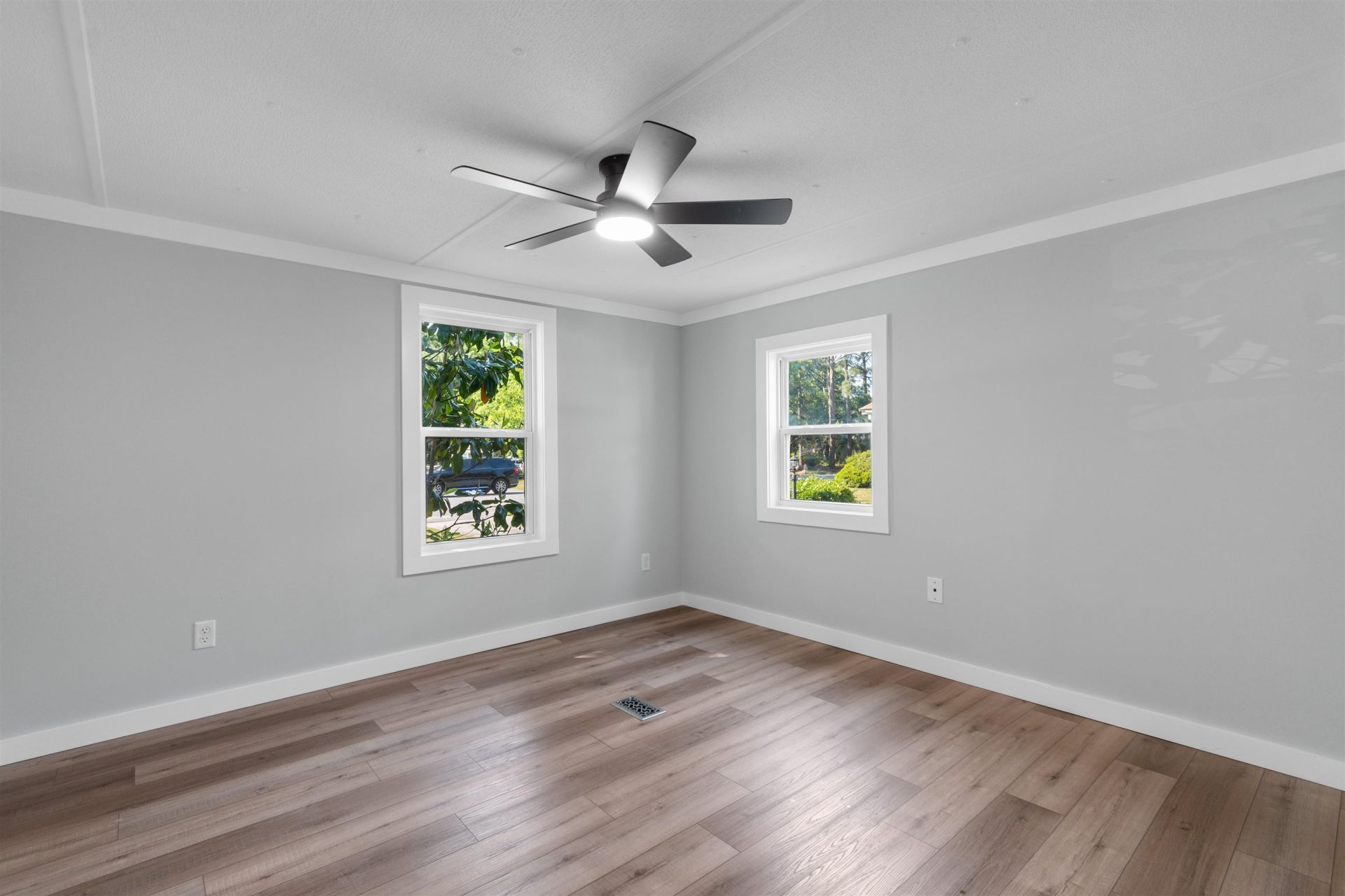 614 Lesia Ln. Photo 26