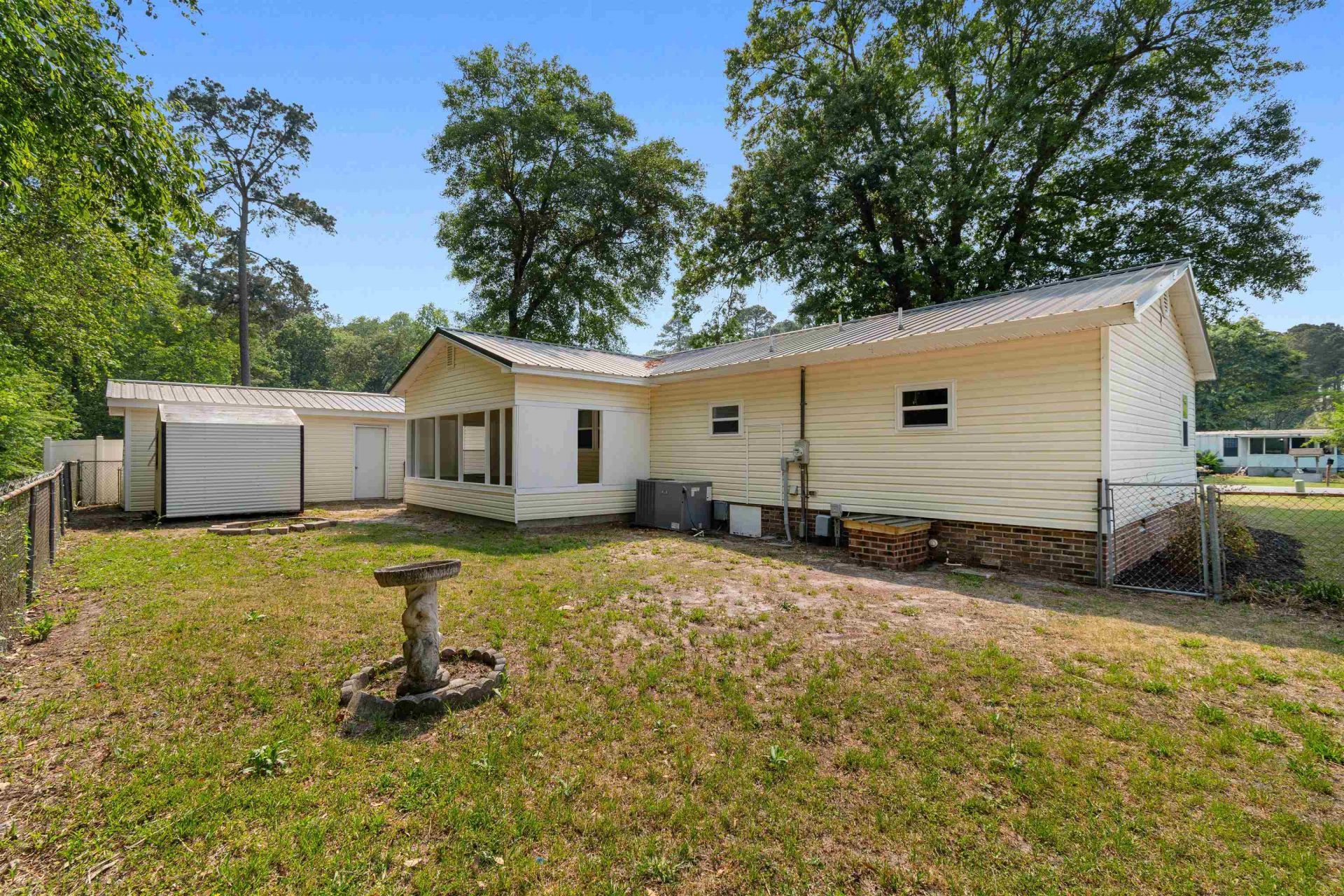 614 Lesia Ln. Photo 34