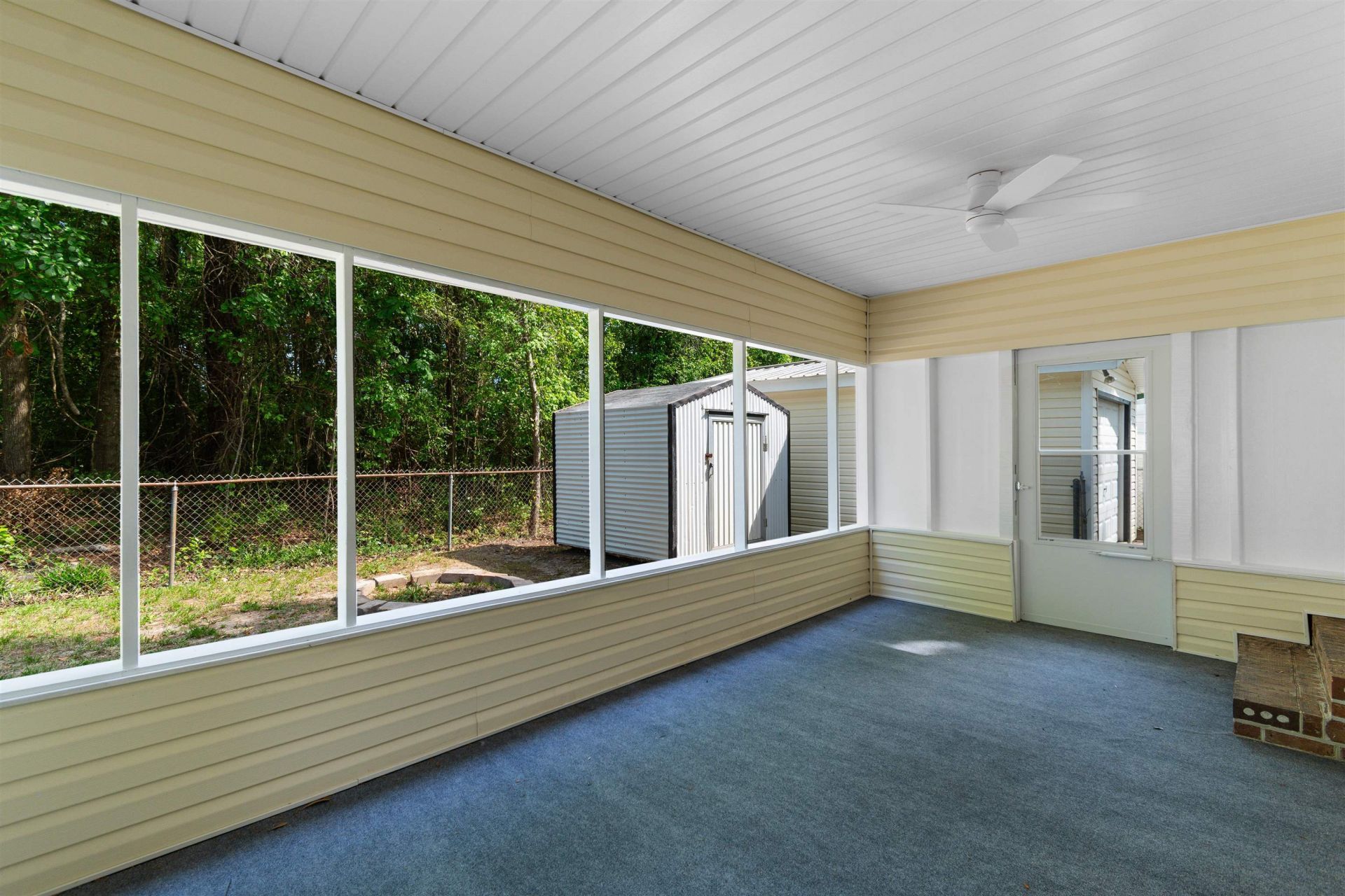 614 Lesia Ln. Photo 35