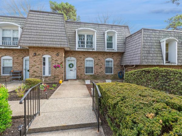 655 Middle Country Road , Unit 4F1, Coram, NY 11727