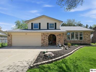 409 S 215Th Street , Elkhorn, NE 68022