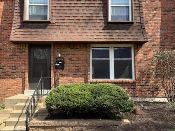 13573 Coliseum Drive , Chesterfield, MO 63017