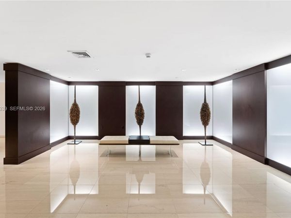 900 Biscayne Blvd , Unit 1704, Miami, FL 33132