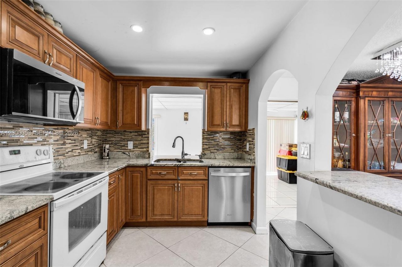 6534 NW 2nd St, Margate, FL 33063 Photo
