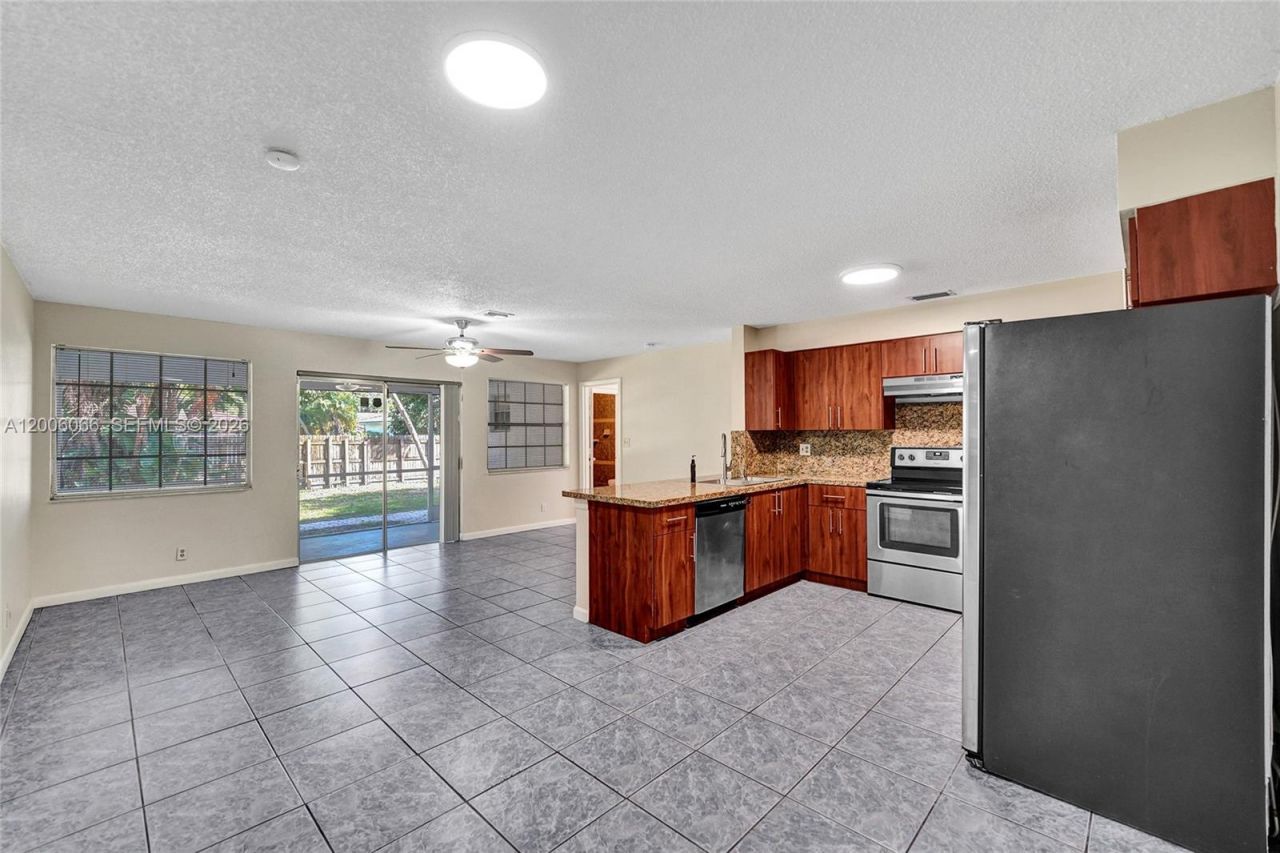 4451 NW 110th Ave, Unit S, Coral Springs, FL 33065 Photo