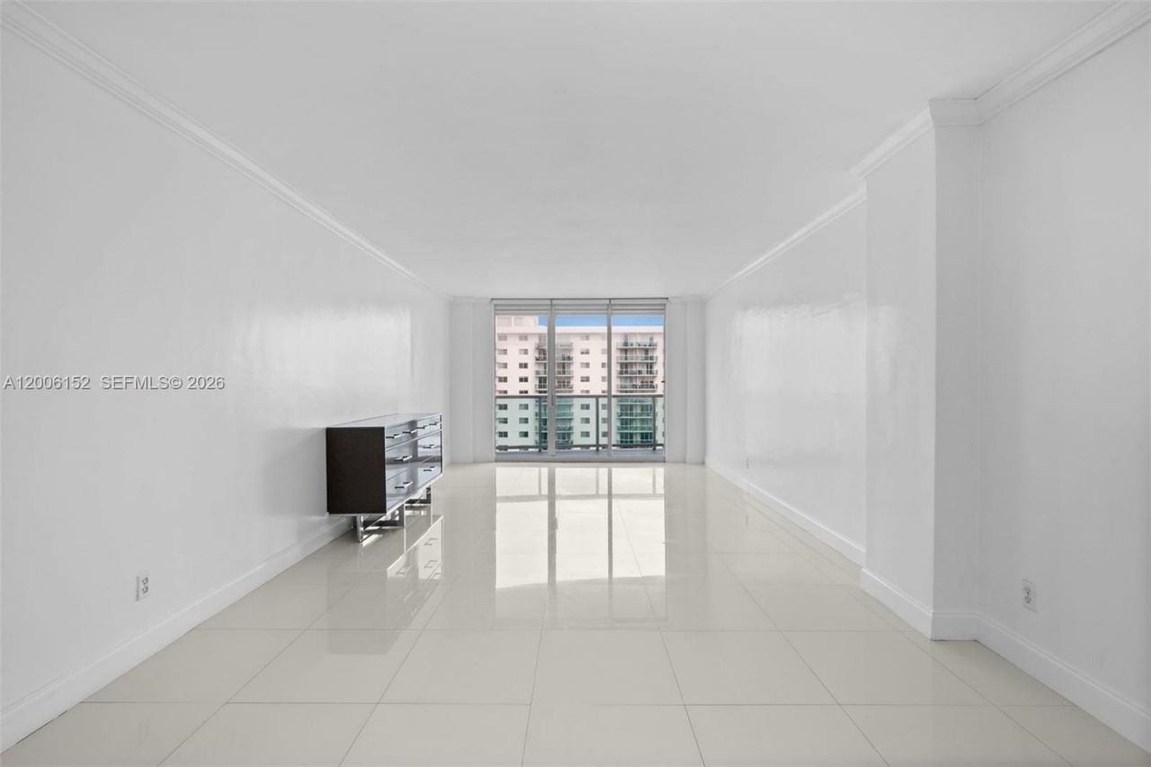 19390 Collins Ave , Unit 1410, Sunny Isles Beach, FL 33160 Photo