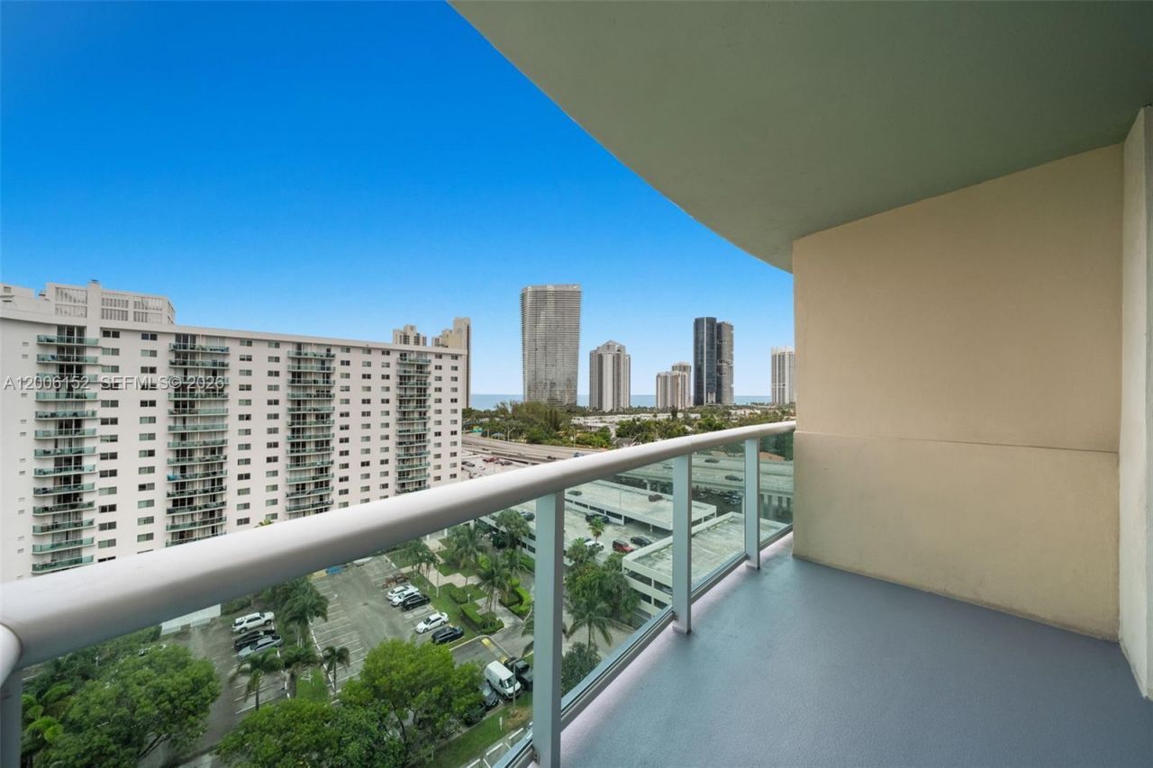 19390 Collins Ave , Unit 1410, Sunny Isles Beach, FL 33160 Photo