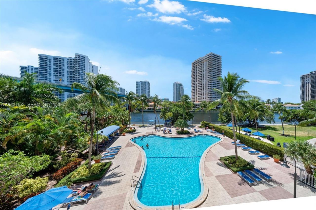 19390 Collins Ave , Unit 1410, Sunny Isles Beach, FL 33160 Photo