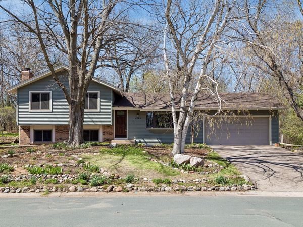 1735 Hickory Hill Drive, Eagan, MN 55122