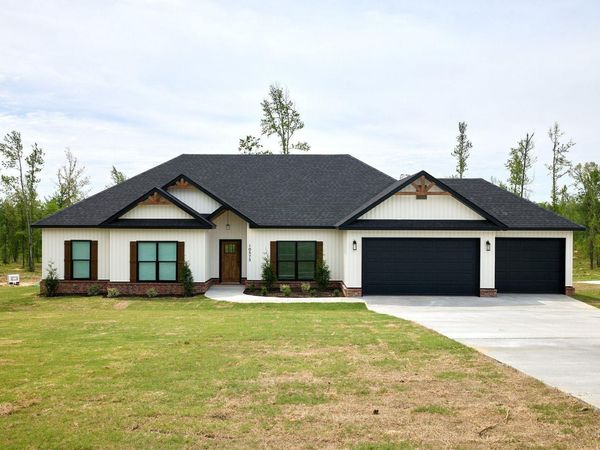10573 W Miller Sardis Road , Bauxite, AR 72011