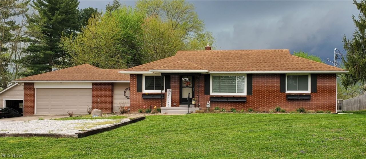 3125 Beechwood Avenue , Alliance, OH 44601